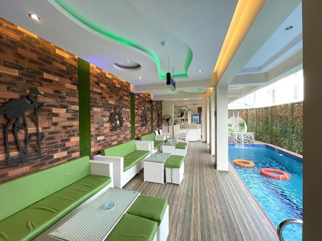 God'S Touch Apartments Signature Lagos Exterior photo